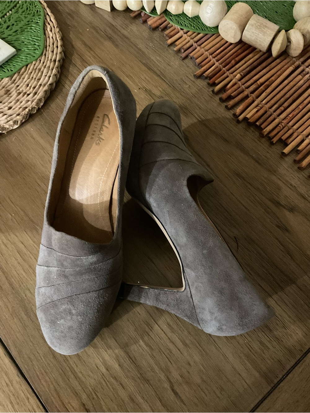 Clarks Delsie Joy  Suede High Heels Pumps Career Shoes Women's Sz 9M